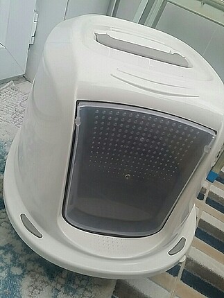 Kapalı kedi tuvaleti