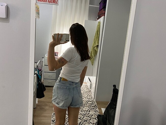 34 Beden Stradivarius jean şort