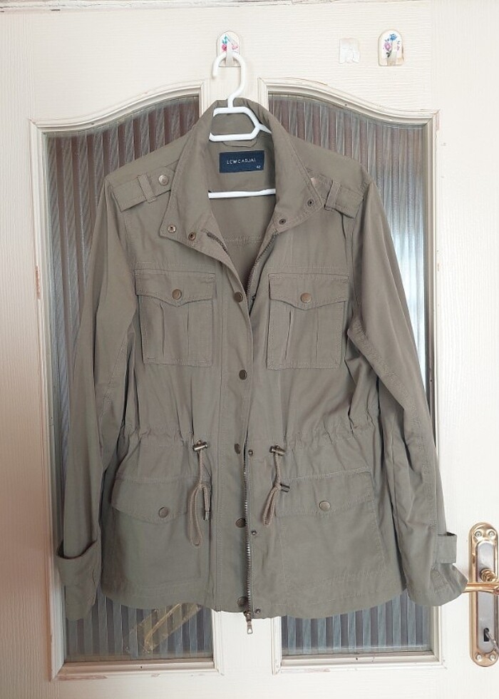 Yesil trençkot lcw  - Görsel 1