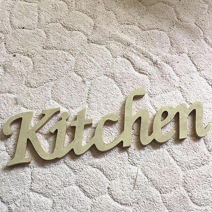 Ahşap kitchen yazısı