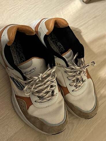 38,5 Beden Skechers kadın ayakkabı