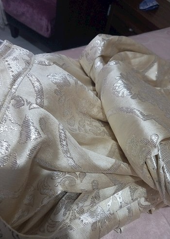 Beyaz Parlak kanat perde - Görsel 2