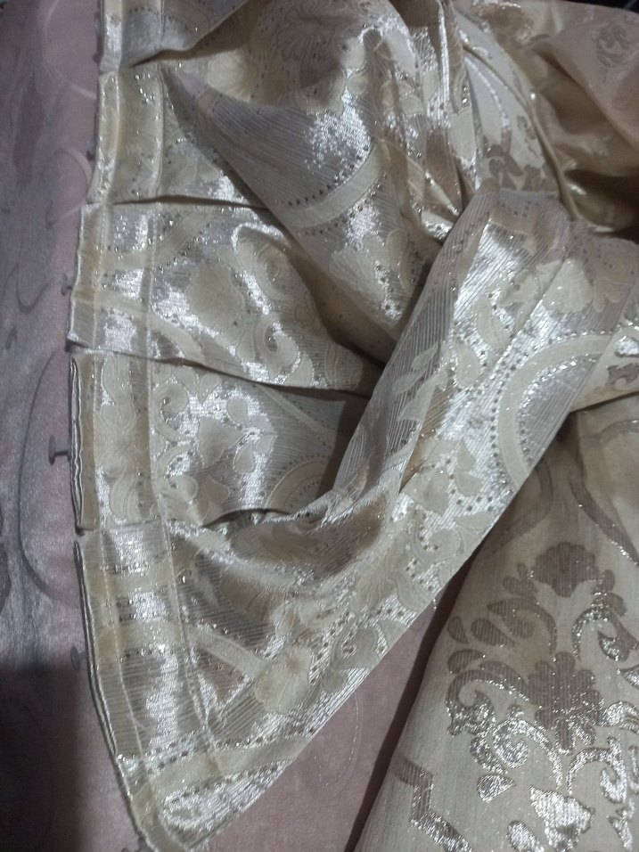 Beyaz Parlak kanat perde - Görsel 4