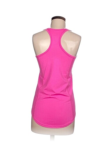 s Beden Nike T-shirt %70 İndirimli.