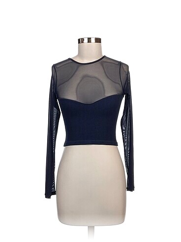 Stradivarius Bluz %70 İndirimli.