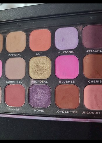 revolution unconditional love palet - Görsel 4