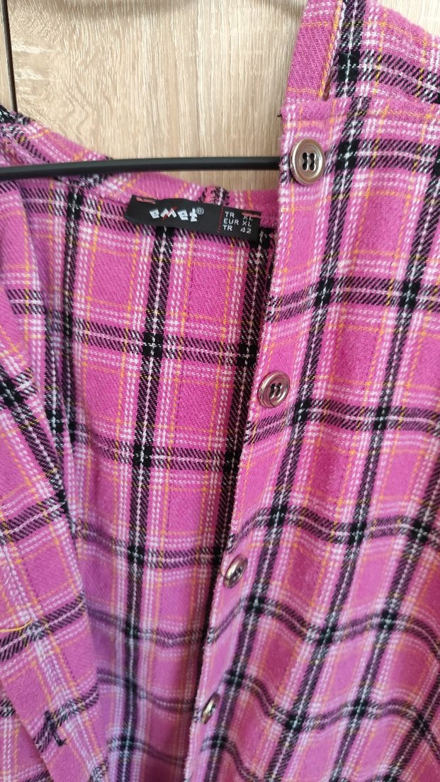 Düğmeli Pembe Ekose Kadın Gömlek - Görsel 4