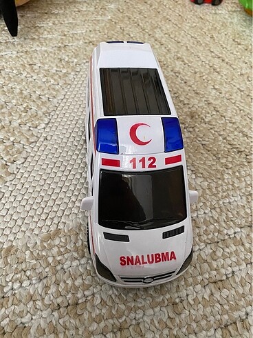 Işıklı seslı ambulans