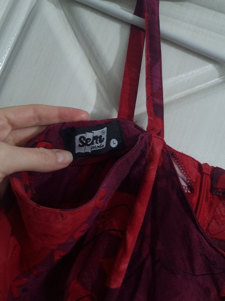 Kırmızı Desenli İnce Askılı Kadın Mini Elbise - Görsel 3