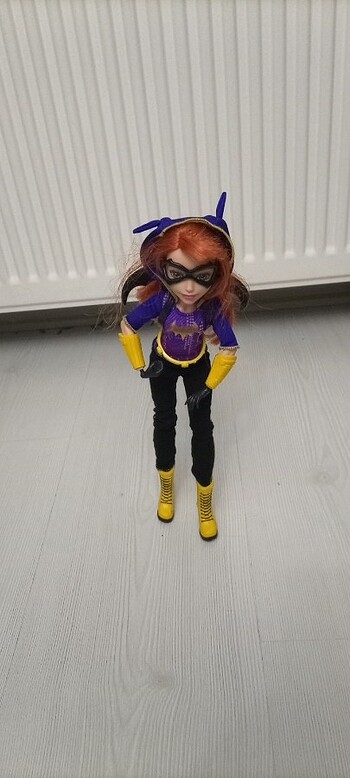 Barbie yarasa kız bebeği
