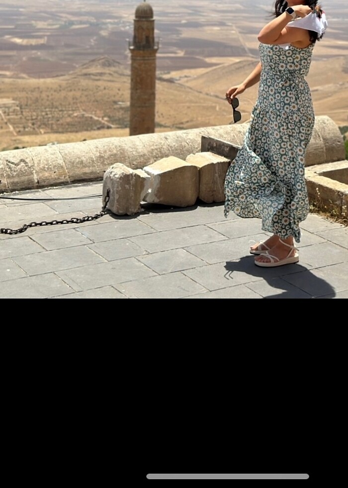 Çiçekli elbise - Görsel 2