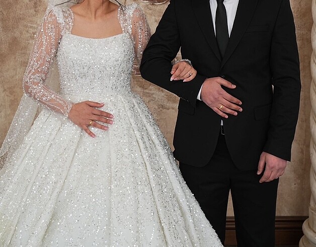 Taşlı pullu işlemeli prenses gelinlik - Görsel 3