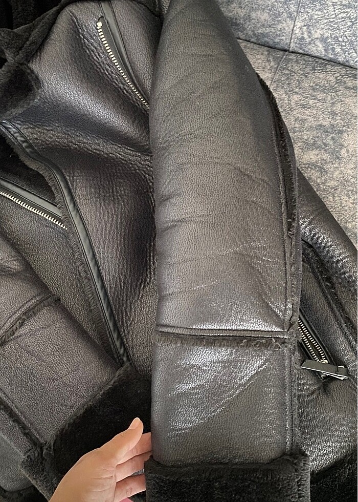 Stradivarius suni kürklü çift yüzlü biker ceket - Görsel 3