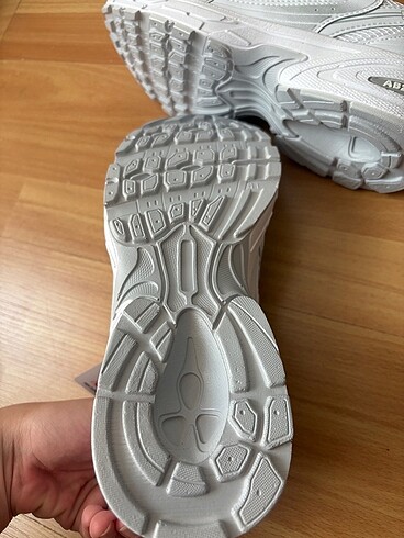 New Balance Ayakkabı