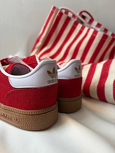 39 Beden kırmızı Renk Spezial kırmızı Adidas