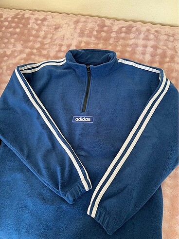 Adidas Sweatshirt