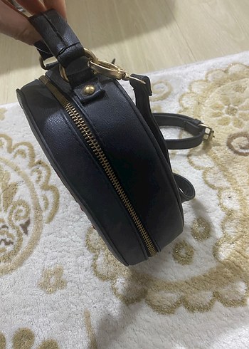 Nakışlı Kırmızı Çiçekli Deri Çanta - Görsel 2