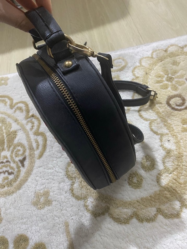 Nakışlı Kırmızı Çiçekli Deri Çanta - Görsel 2