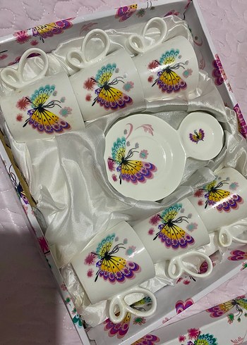 Renkli Kelebek Desenli Fincan Seti - Görsel 3