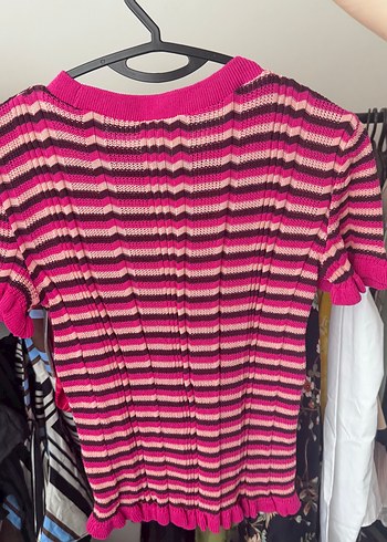 m Beden Pembe Çizgili Fırfırlı Kısa Crop Top