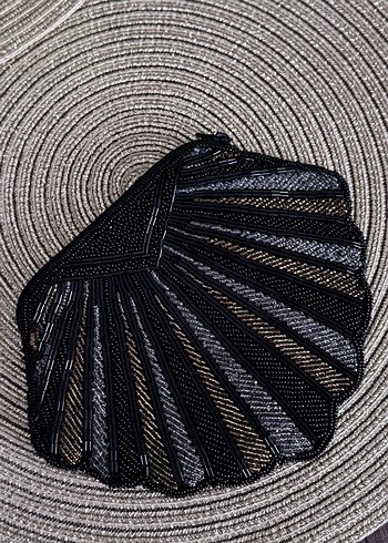 Boncuk İşlemeli Siyah Kadın Portföy Çanta - Görsel 2