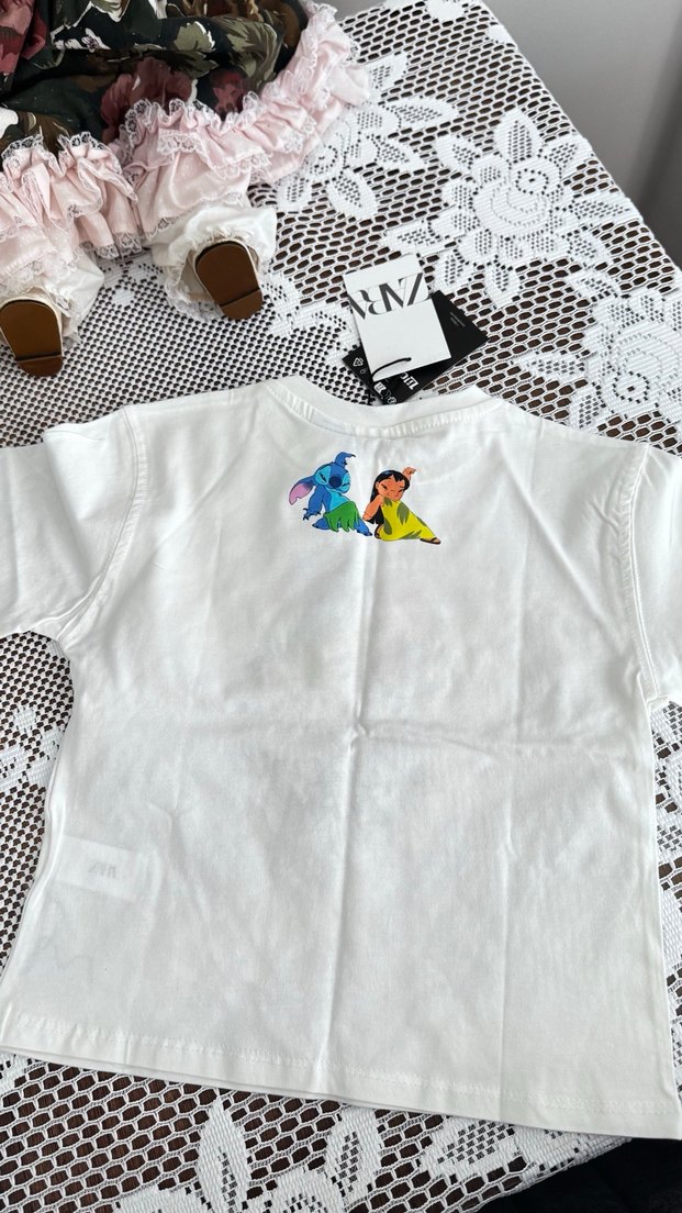 Kız Çocuk Beyaz Lilo & Stitch Baskılı Tişört - Görsel 3