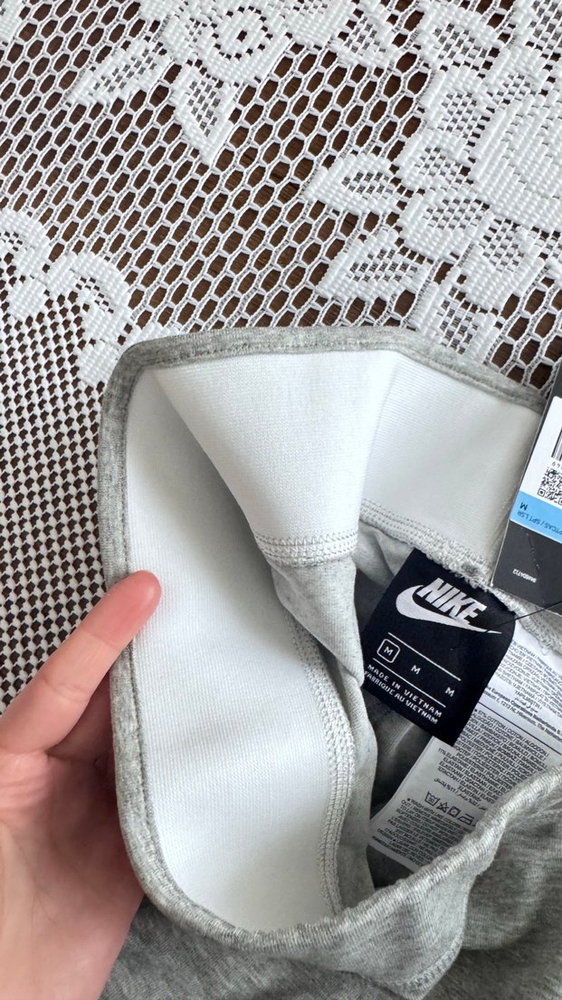 Gri Nike Air Kadın - Görsel 3