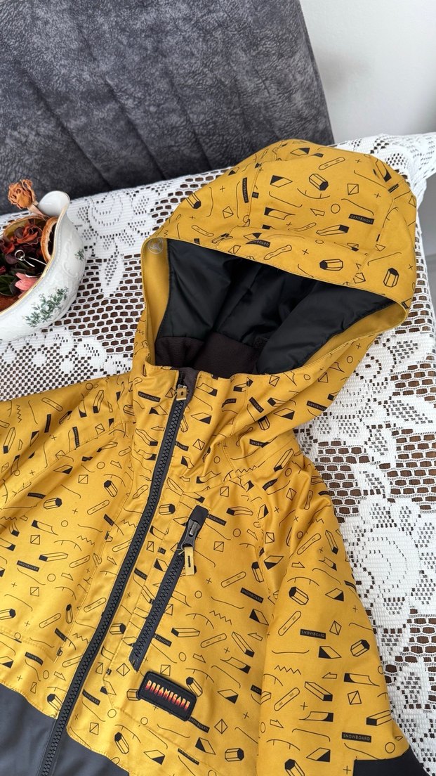 Decathlon Sarı Kapüşonlu Baskılı Kayak Montu - Görsel 5