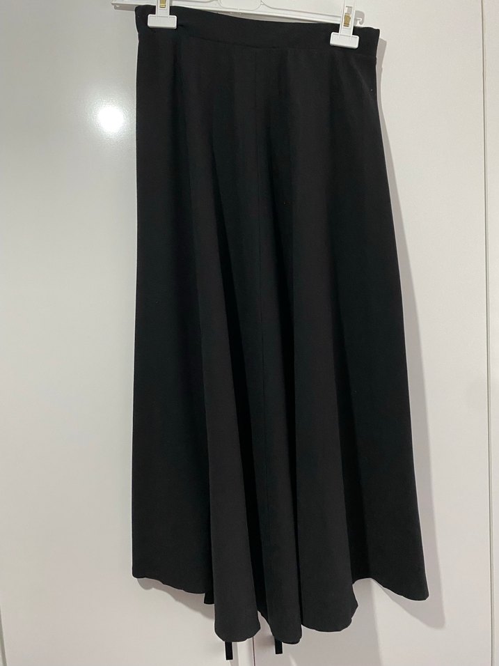 Siyah Uzun Kloş etek - Görsel 2