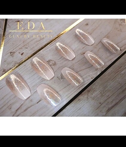  Beden Eda Luxury Takma Tırnak