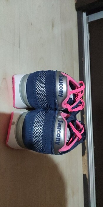 37 Beden SAUCONY AYAKKABİ