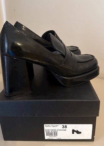 Tokalı Siyah Platform Topuklu Kadın Loafer - Görsel 2