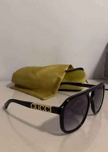 Siyah Minimalist Kadın Güneş Gözlüğü - Görsel 2