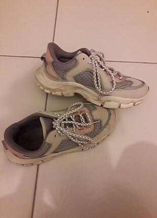 37 Beden Sneaker