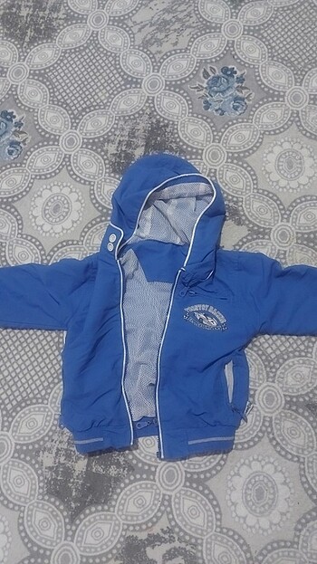 Bebek mont