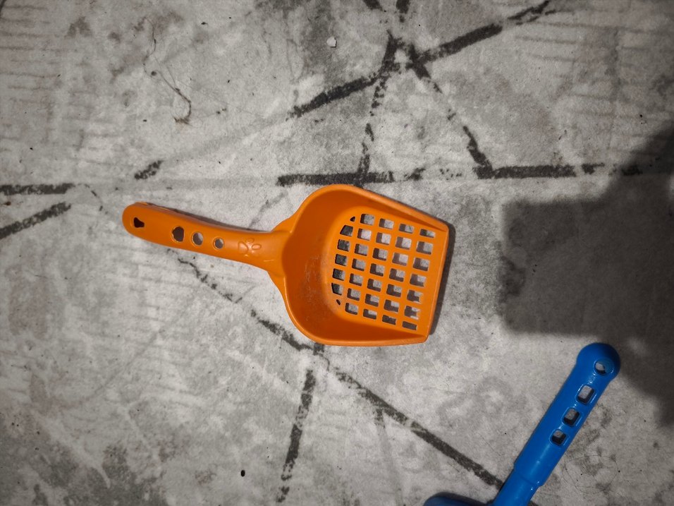 Plastik Kedi Kumu Küreği - Görsel 5