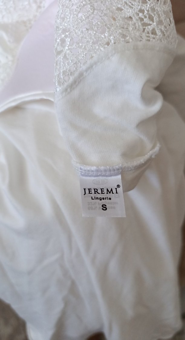 Beyaz Dantel Detaylı Uzun İnce Kadın Gecelik - Görsel 3