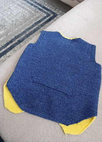 Sarı Erkek Çocuk Triko Kolsuz hirka - Görsel 2