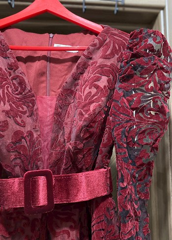 Bordo Uzun Kollu Drapeli Dantelli Abiye Elbise - Görsel 4