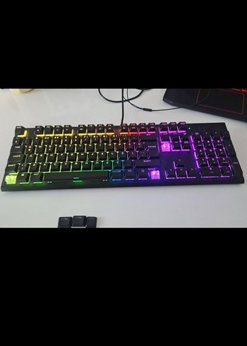 CORSAİR K60 RGB PRO KLAVYE - Görsel 2