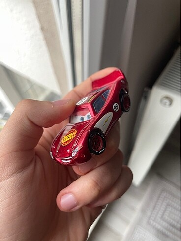  Beden Renk Cars Radiator Springs Lightning McQueen