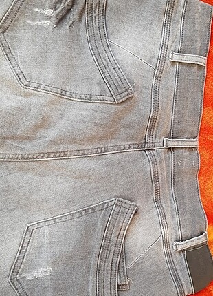 42 Beden gri Renk Top Secret eskitme detaylı kot pantolon