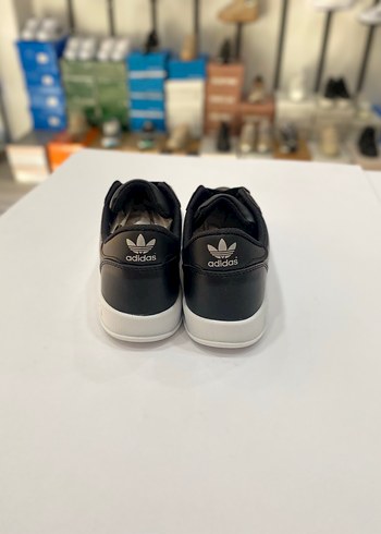 Adidas Siyah Beyaz Adidas Spor Ayakkabı