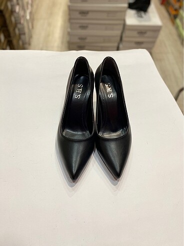 36 Beden siyah Renk Siyah stiletto