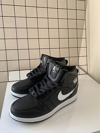 Nike air Jordan ayakkabı