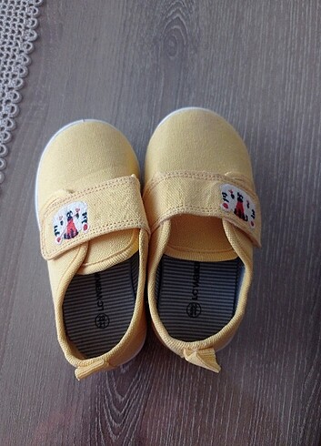 LCW bebek ayakkabısı