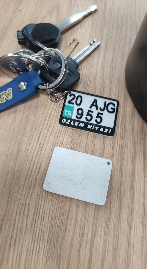 Renkli Kişiye Özel  Plaka Anahtarlık - Görsel 3