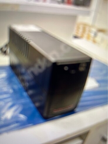 UPS 600VA
