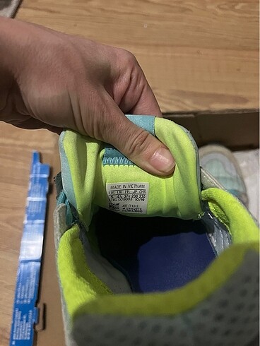 Adidas spor ayakkabı - Görsel 3