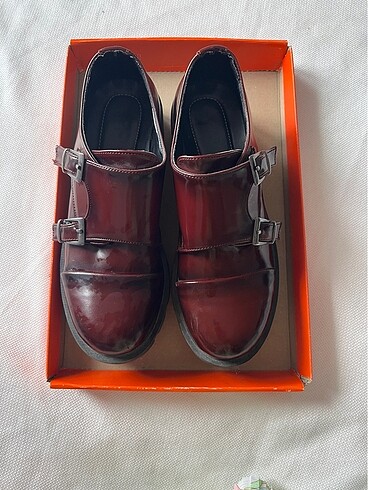 Oxford loafer